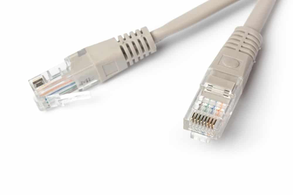 Cara menghubungkan STB dengan kabel LAN